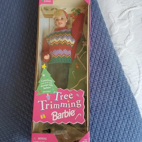 Tree trimming Barbie unopened box - Picture 2 of 3